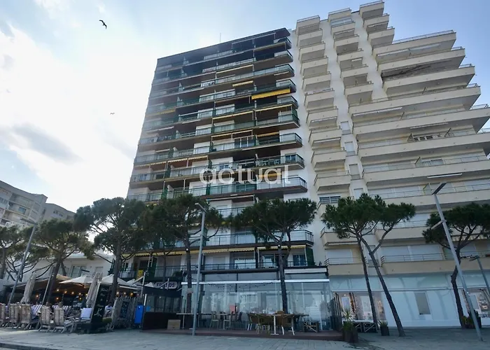 Embajador 6 44 Апартаменти